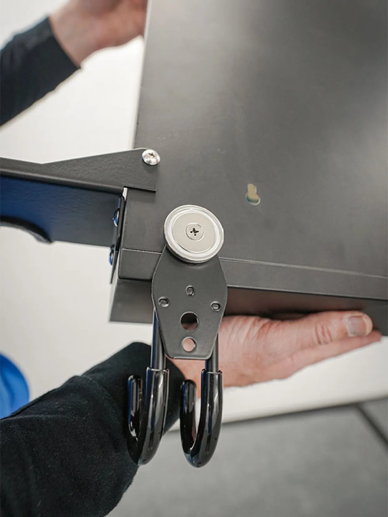 Luma III Spray Case